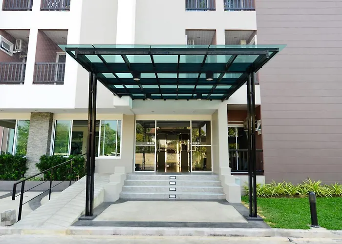 โรงแรม Baan Lamoon Ban Khlong Thai Muang